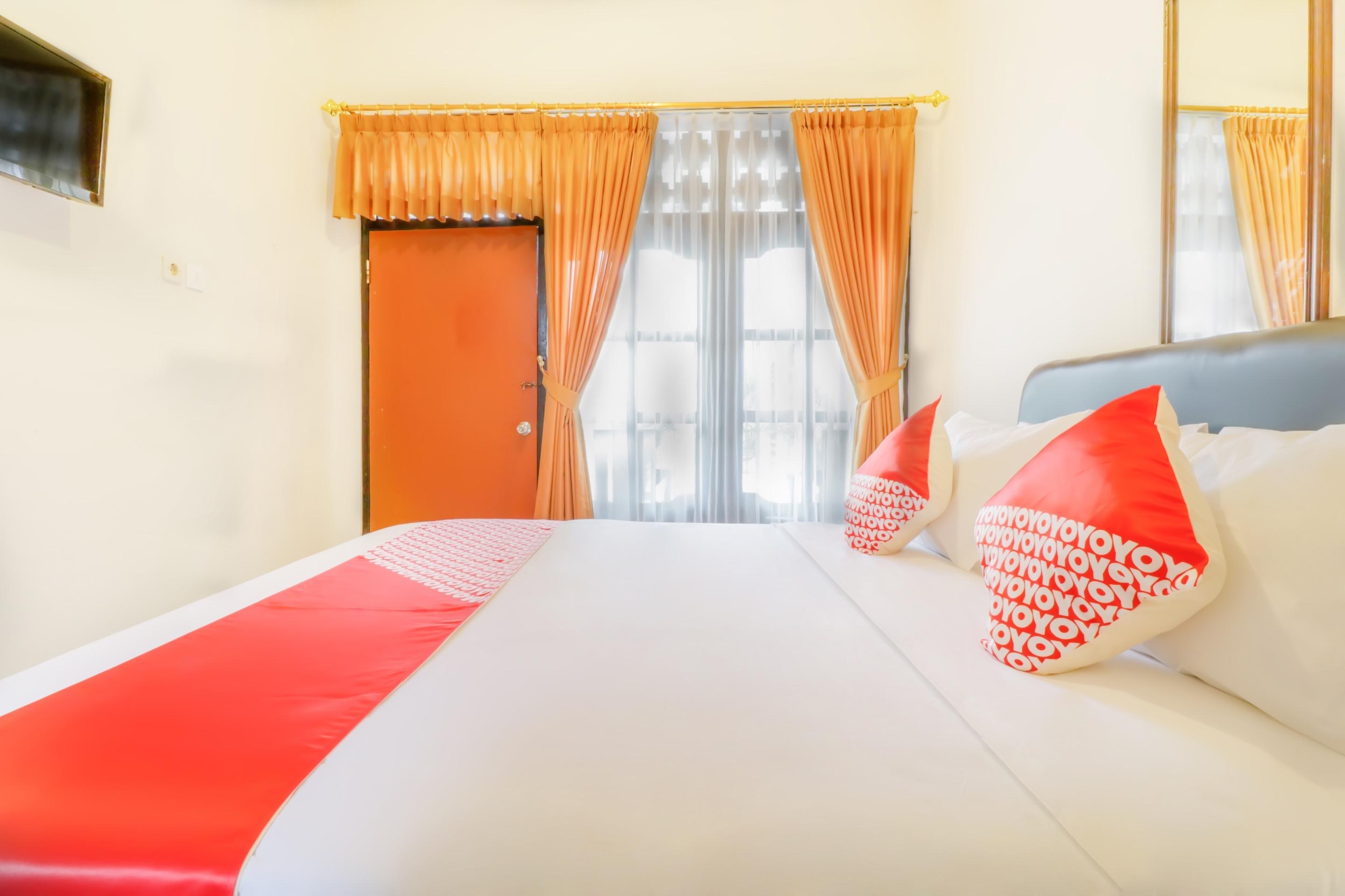 Catur Adi Putra Hotel Denpasar  Exterior photo