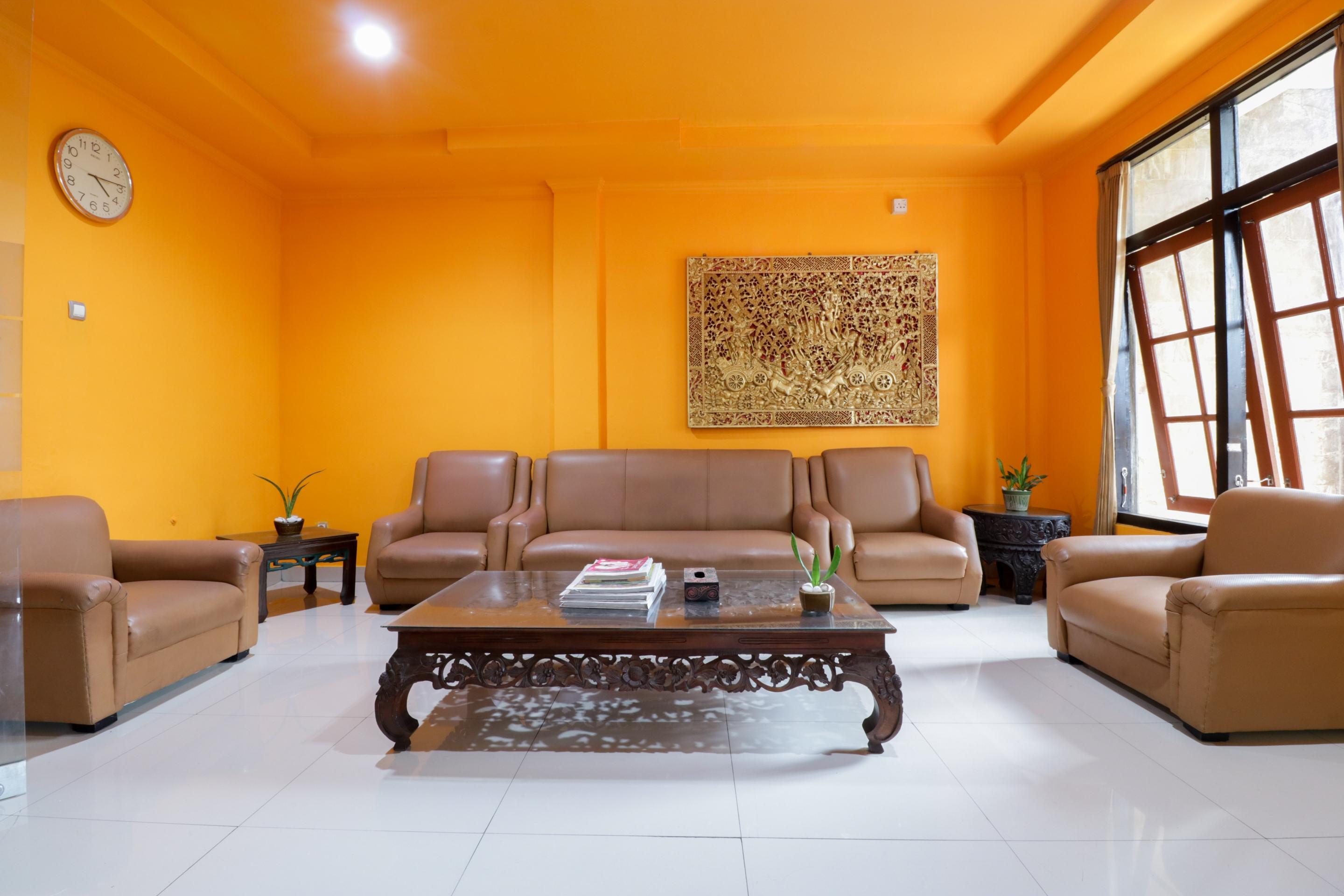 Catur Adi Putra Hotel Denpasar  Exterior photo